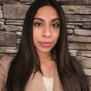 Meet your Posher, Nicole